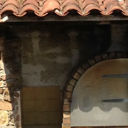 Maison St Mandrier سانت-ماندرييه-سور-مير